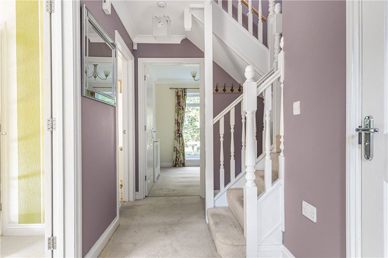 4 bedroom house, Poppy Close, Yarnton OX5 - Let Agreed