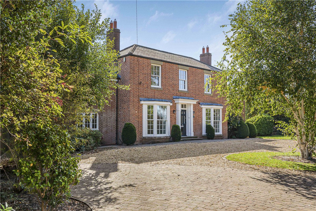 5 bedroom house, Darnford Lane, Lichfield WS14 - Let Agreed