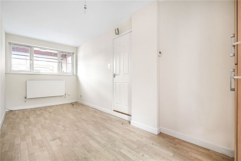 3 bedroom house, Bonsall Street, Long Eaton NG10 - Available