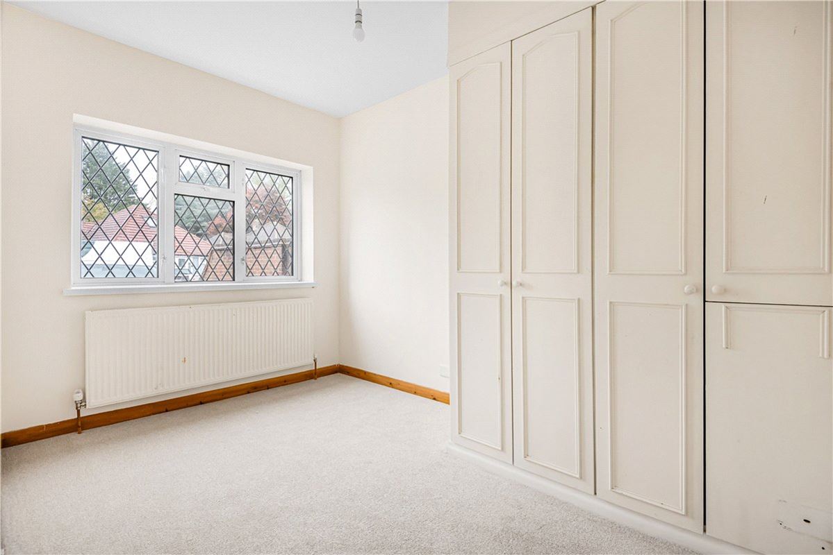 4 bedroom bungalow, The Greenway, Ickenham UB10 - Let Agreed