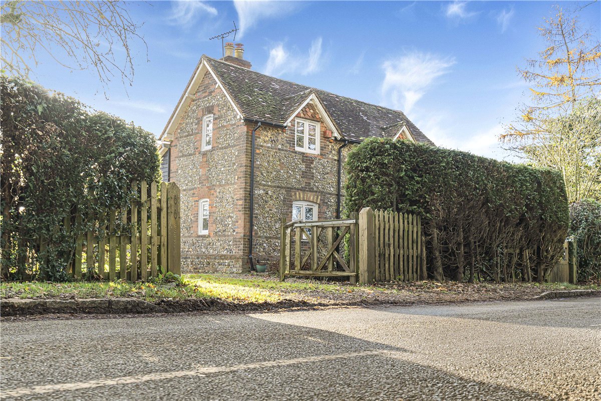 2 bedroom cottage, Great Hampden, Great Missenden HP16 - Let Agreed