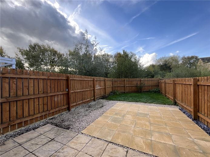 3 bedroom house, Comelybank Drive, Mexborough S64 - Available