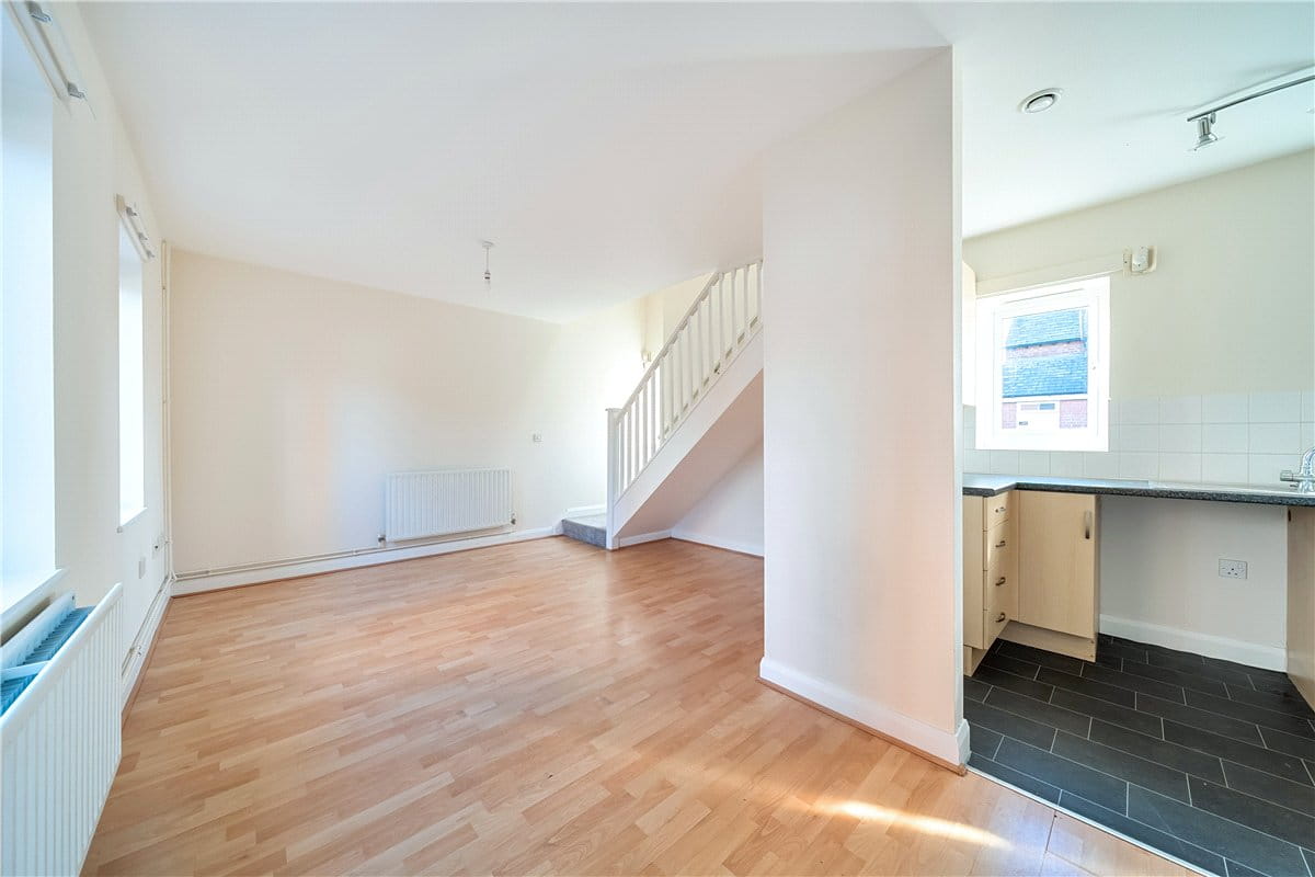 2 bedroom house, Thornfield Square, Long Eaton NG10 - Available