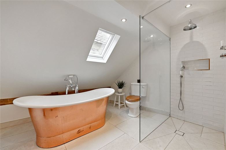 4 bedroom house, Witney Road, Ducklington OX29 - Available