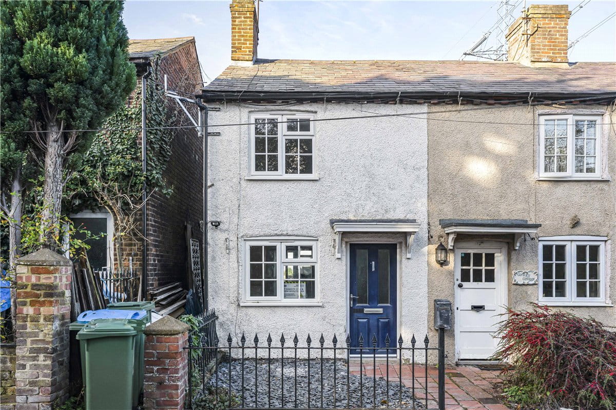 2 bedroom house, Ellesborough Road, Wendover HP22 - Available