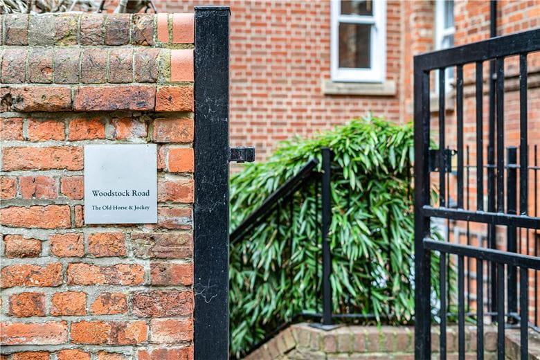 1 bedroom flat, St. Bernards Road, Oxford OX2 - Let Agreed