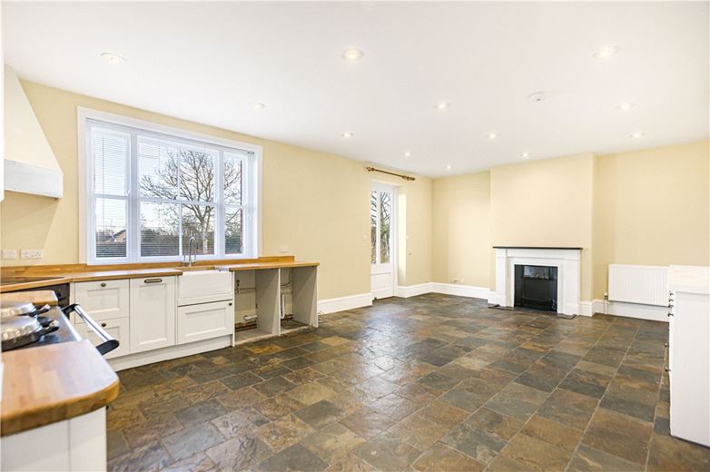 5 bedroom house, Clifton Road, Deddington OX15 - Let Agreed