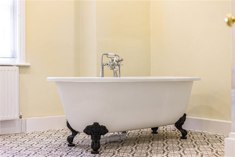 5 bedroom house, Clifton Road, Deddington OX15 - Let Agreed