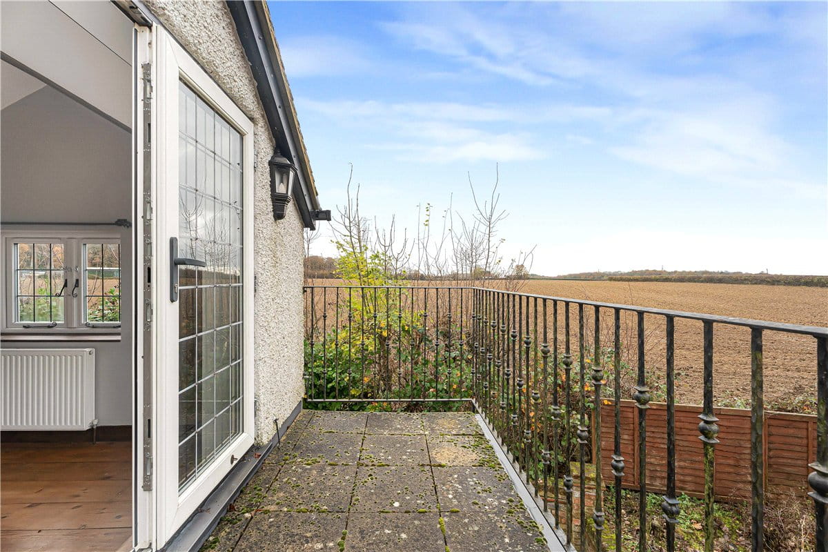 4 bedroom house, Frith Hill, South Heath HP16 - Available