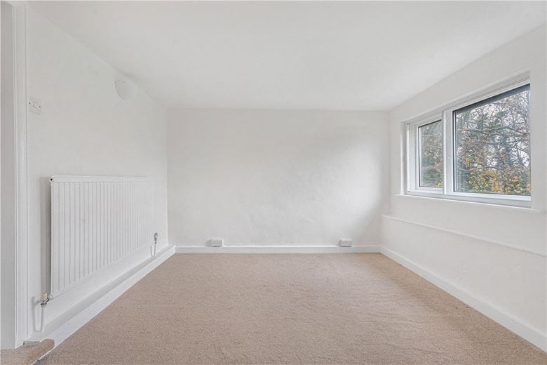 4 bedroom house, Frith Hill, South Heath HP16 - Available