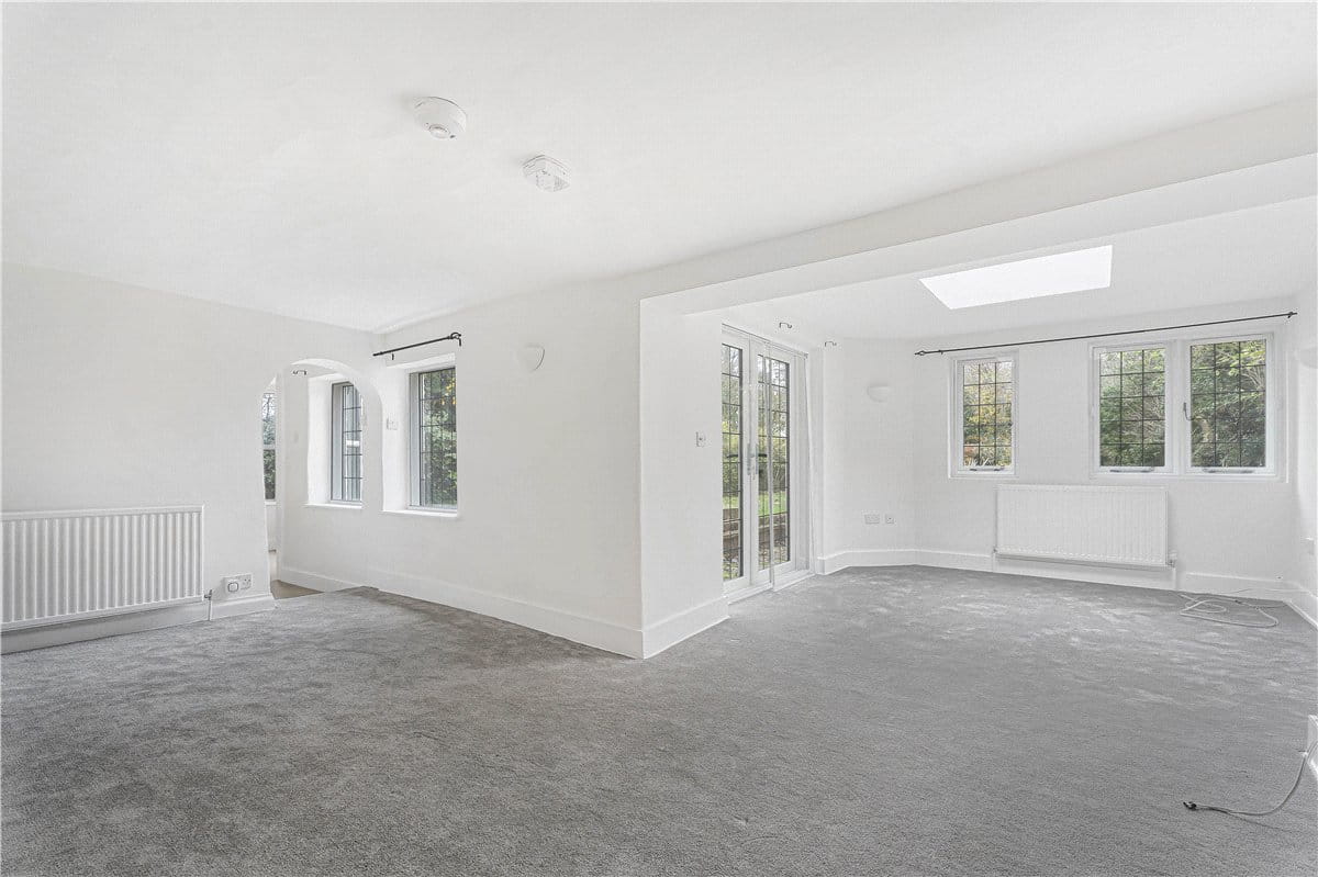 4 bedroom house, Frith Hill, South Heath HP16 - Available