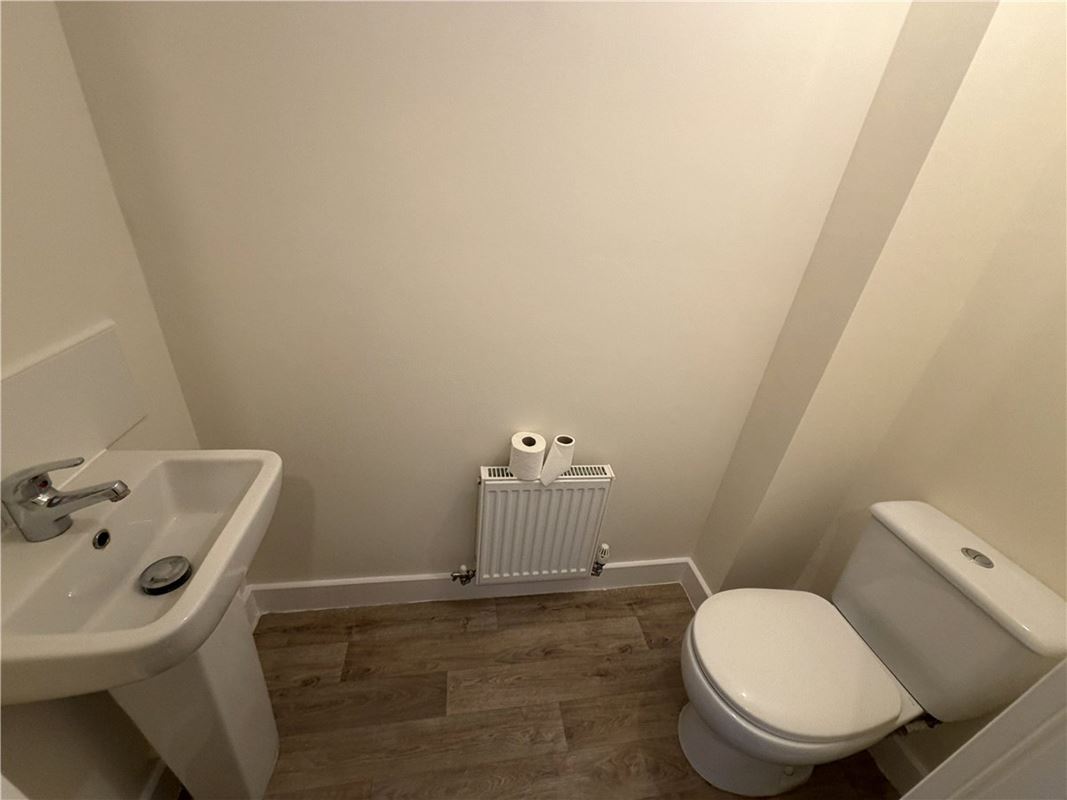 3 bedroom house, Comelybank Drive, Mexborough S64 - Available