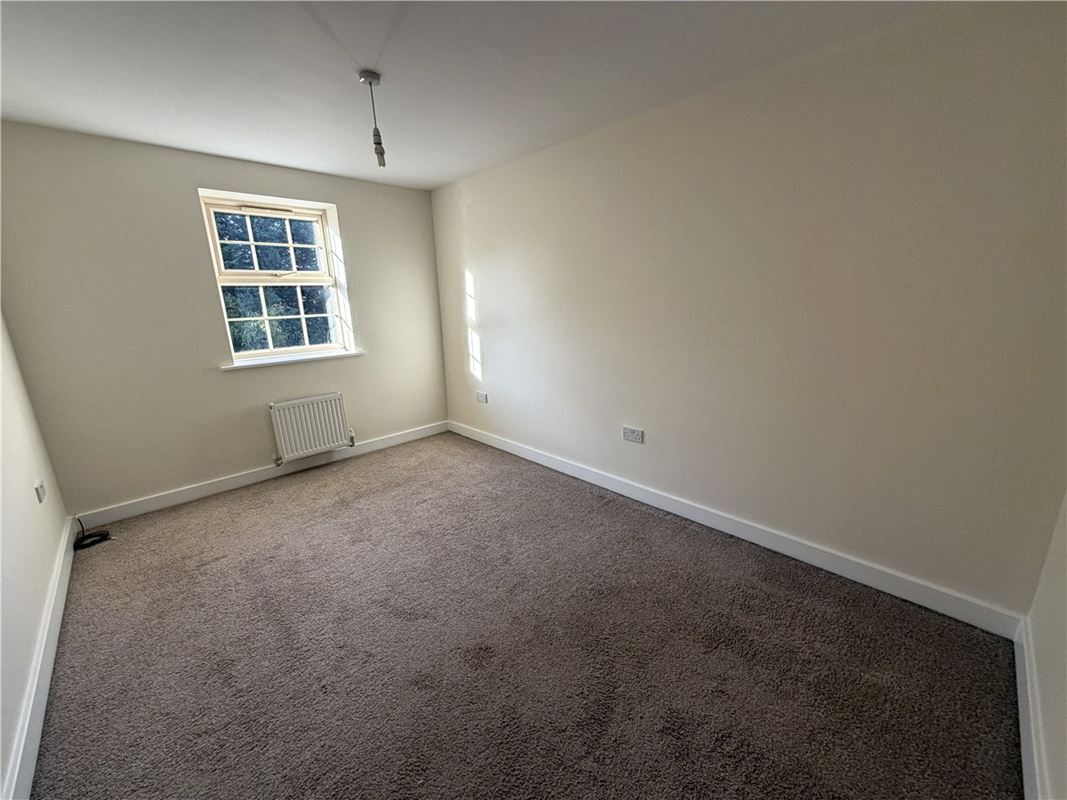 3 bedroom house, Comelybank Drive, Mexborough S64 - Available