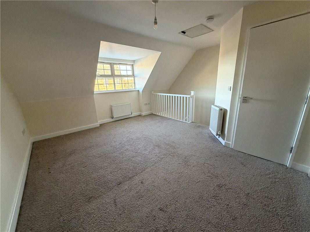 3 bedroom house, Comelybank Drive, Mexborough S64 - Available