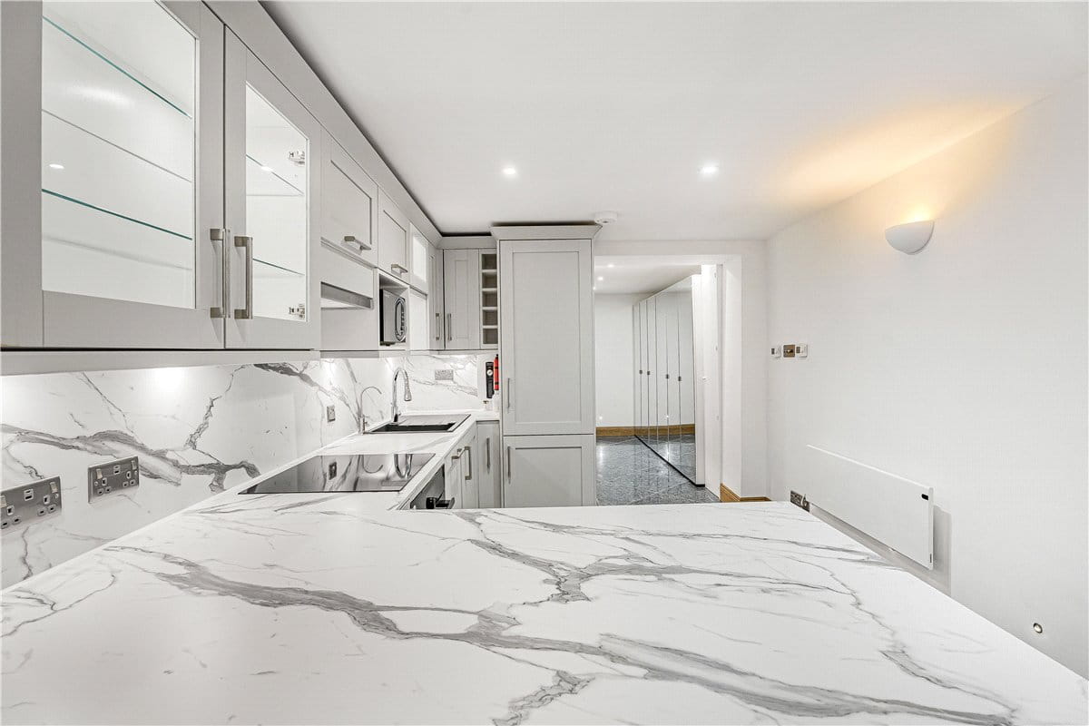 1 bedroom flat, Banbury Road, Oxford OX2 - Let Agreed