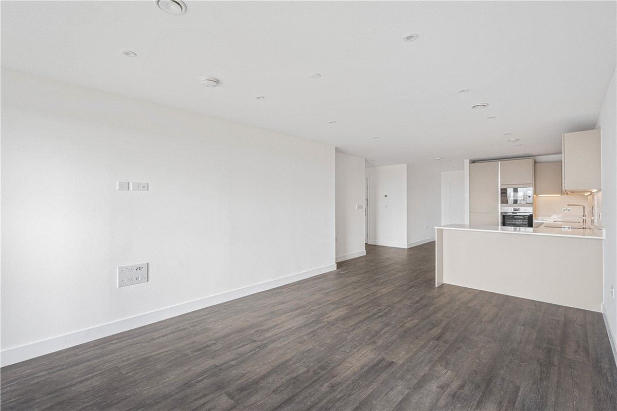 3 bedroom flat, Munda Way, Oxford OX2 - Available