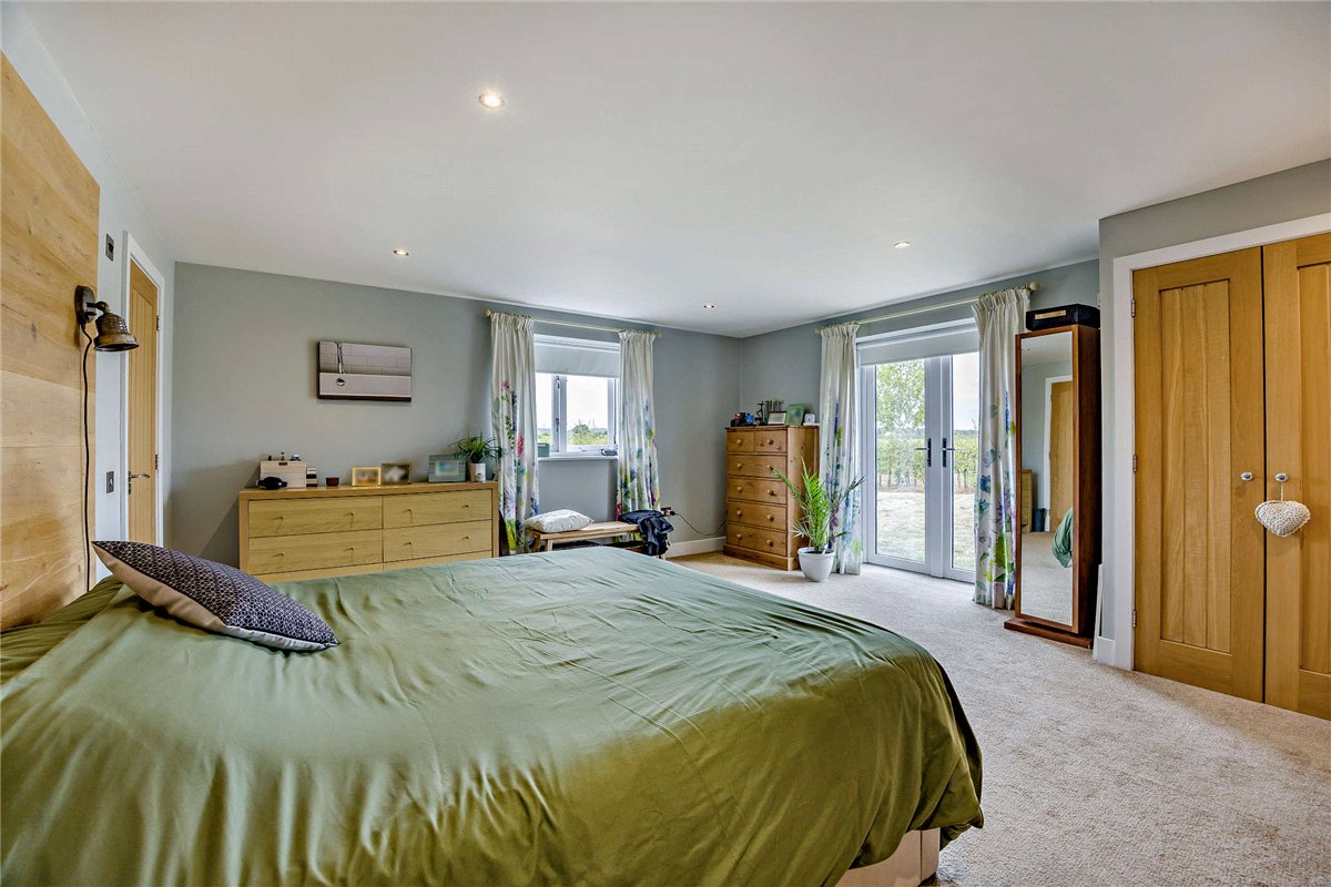  bedroom , Kings Lane, Longcot SN7 - Available