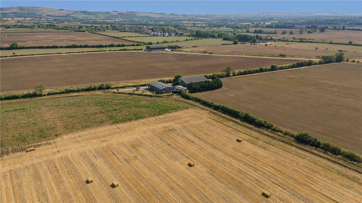  bedroom , Kings Lane, Longcot SN7 - Available