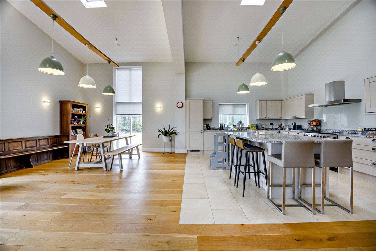  bedroom , Kings Lane, Longcot SN7 - Available