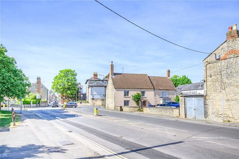  bedroom , London Road, Bicester OX26 - Available