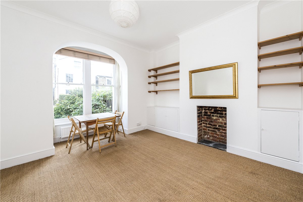 2 bedroom flat, St Stephens Avenue, London W12 - Let Agreed
