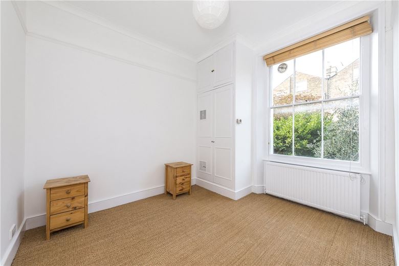 2 bedroom flat, St Stephens Avenue, London W12 - Let Agreed