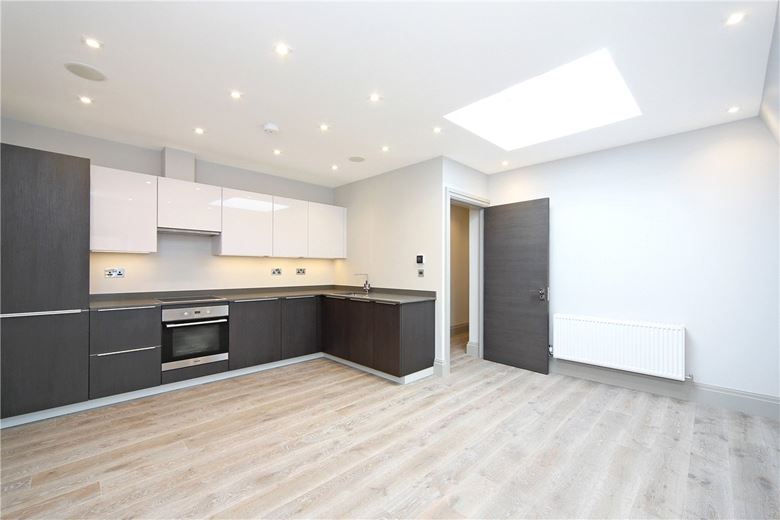 1 bedroom flat, Grayton House, 498-504 Fulham Road SW6 - Available