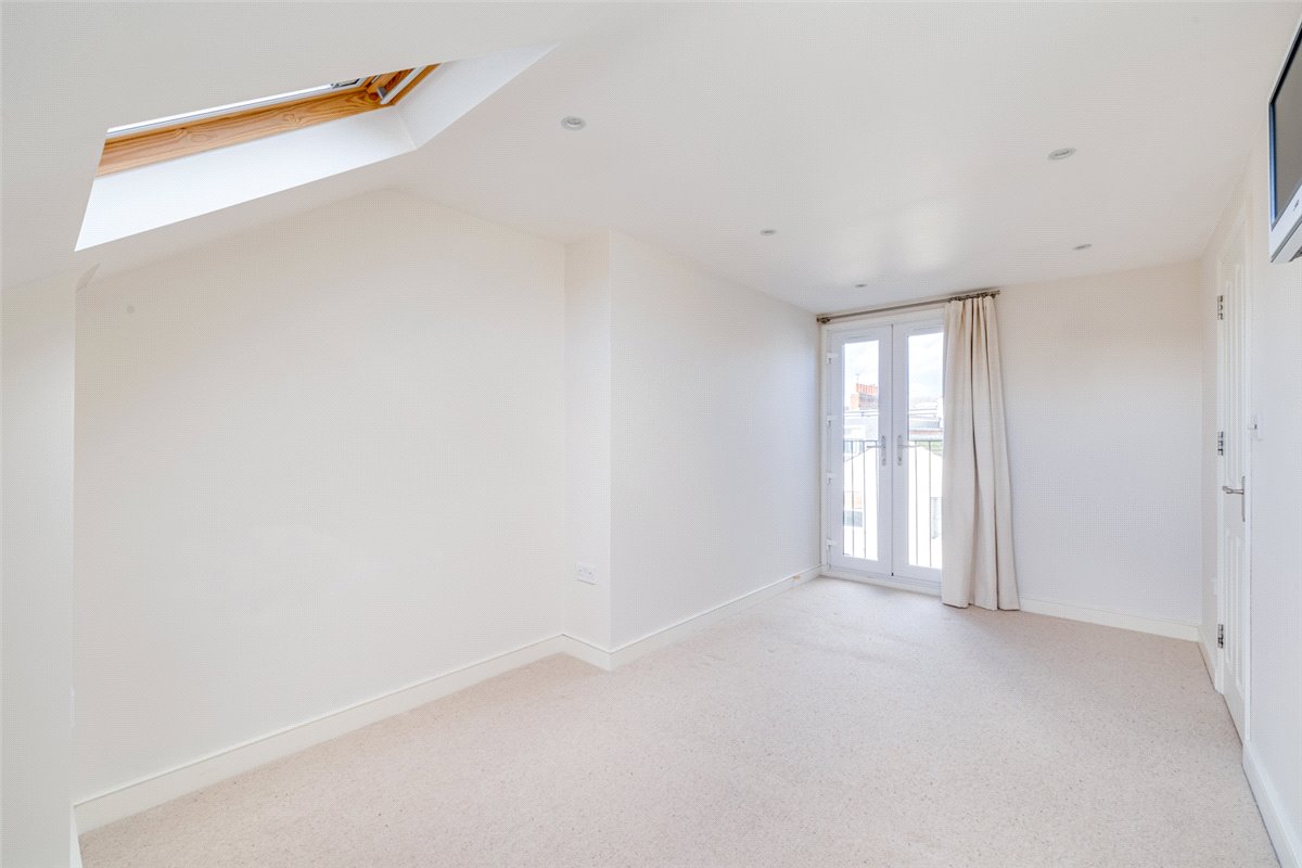 5 bedroom house, Allestree Road, Fulham SW6 - Available
