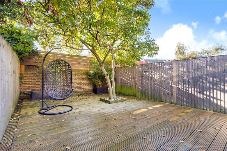 4 bedroom house, Chaldon Road, London SW6 - Let Agreed
