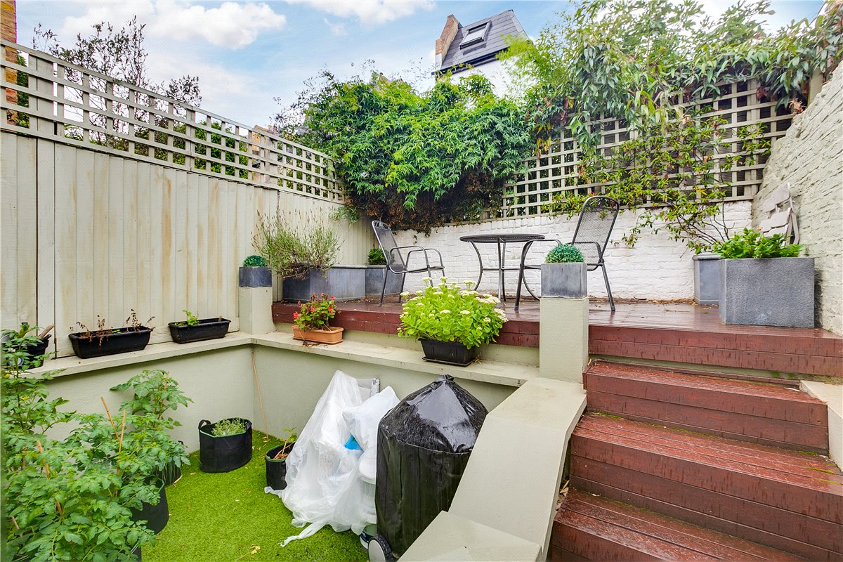 4 bedroom house, Kilmaine Road, London SW6 - Available