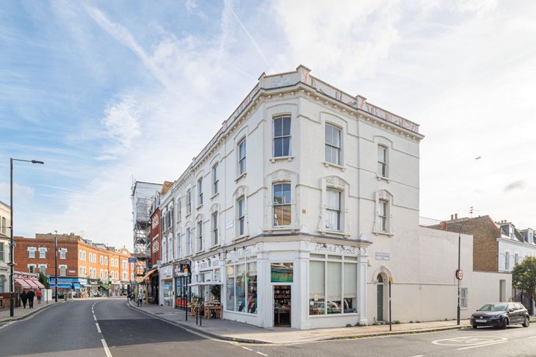 3 bedroom maisonette, Fulham Road, London SW6 - Let Agreed