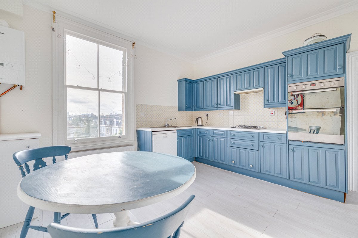 3 bedroom maisonette, Fulham Road, London SW6 - Let Agreed