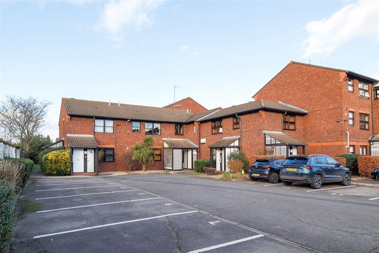 1 bedroom flat, Mayfield Road, London W12