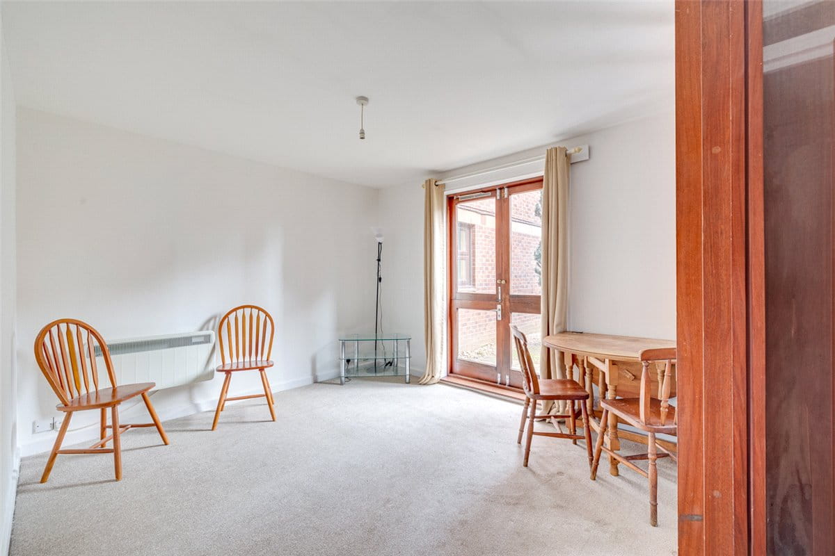 1 bedroom flat, Mayfield Road, London W12