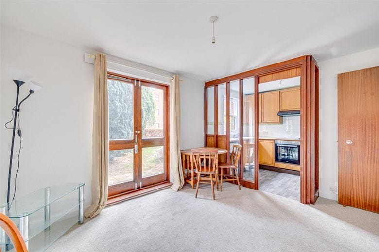 1 bedroom flat, Mayfield Road, London W12