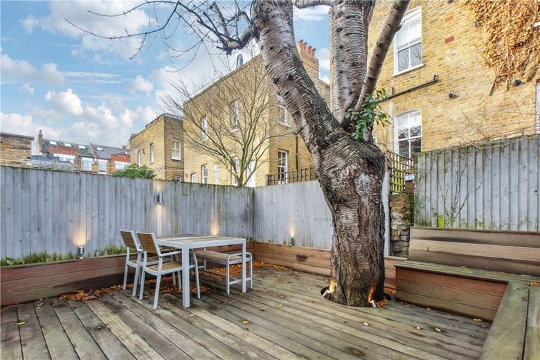 3 bedroom house, Colehill Lane, London SW6 - Available