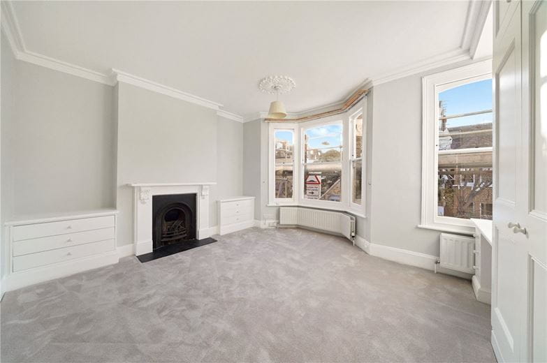 4 bedroom house, Alderville Road, London SW6 - Available