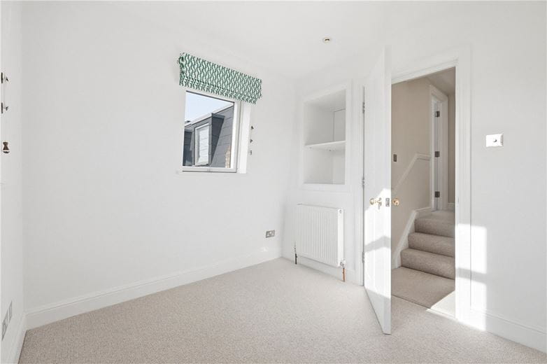 4 bedroom house, Rosaville Road, London SW6 - Available