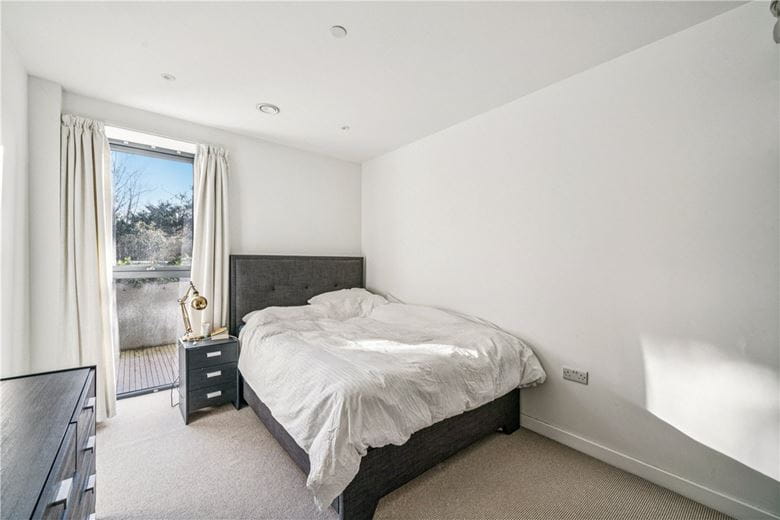2 bedroom flat, Beatrice Place, London SW19 - Under Offer