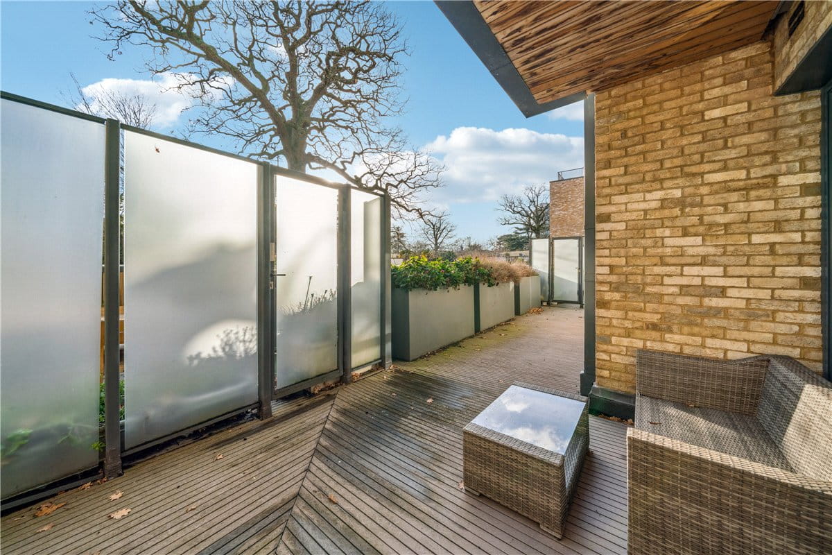 2 bedroom flat, Beatrice Place, London SW19 - Under Offer