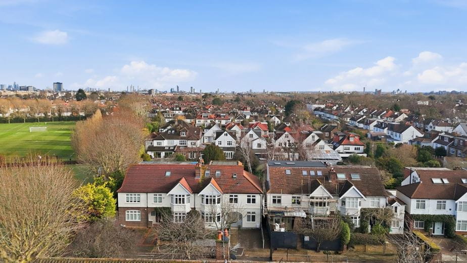 5 bedroom house, Belgrave Road, Barnes SW13 - Available