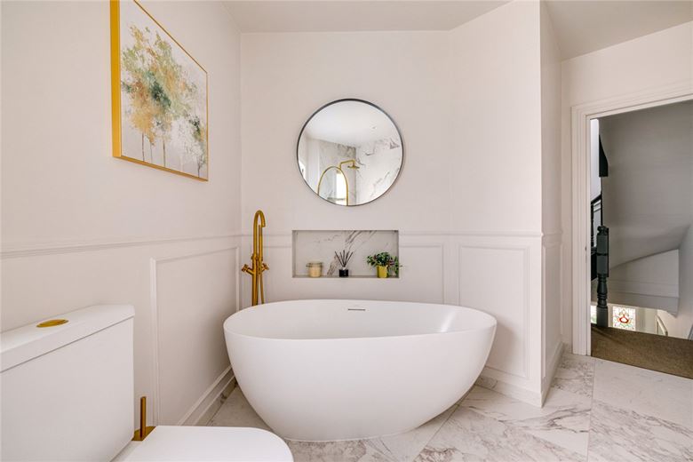 5 bedroom house, Byfeld Gardens, London SW13 - Sold STC