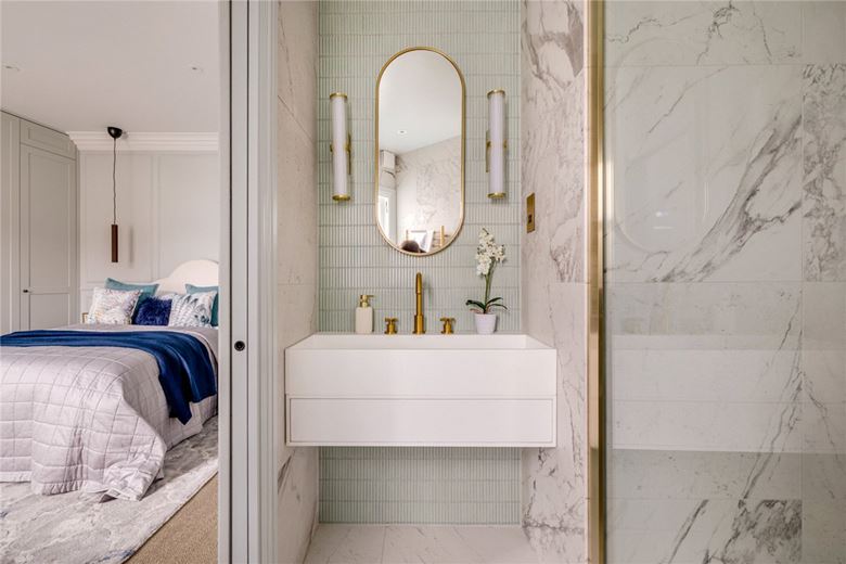 5 bedroom house, Byfeld Gardens, London SW13 - Sold STC