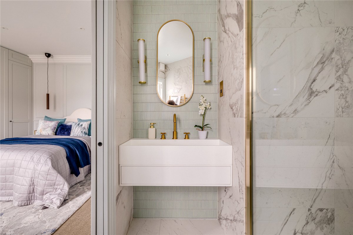 5 bedroom house, Byfeld Gardens, London SW13 - Sold STC