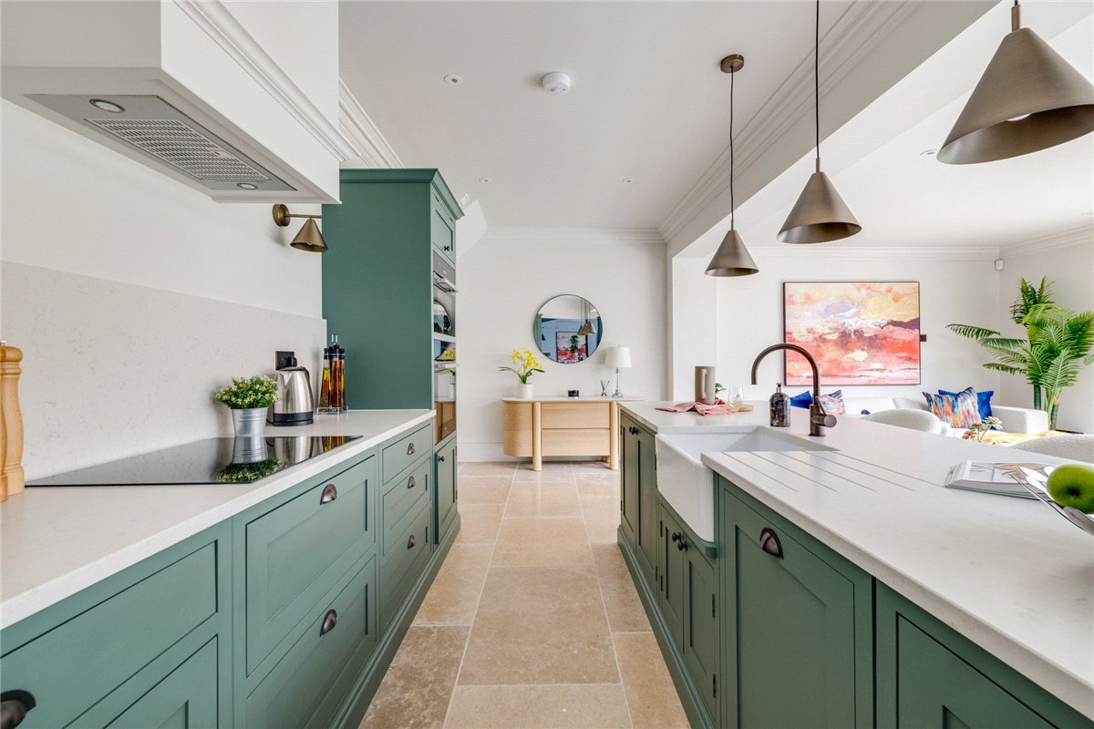 5 bedroom house, Byfeld Gardens, London SW13 - Sold STC