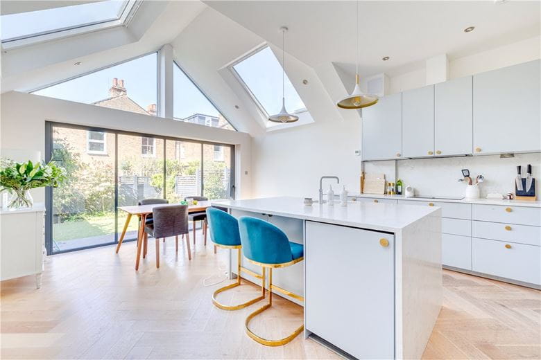 4 bedroom house, Stuart Road, London SW19 - Sold