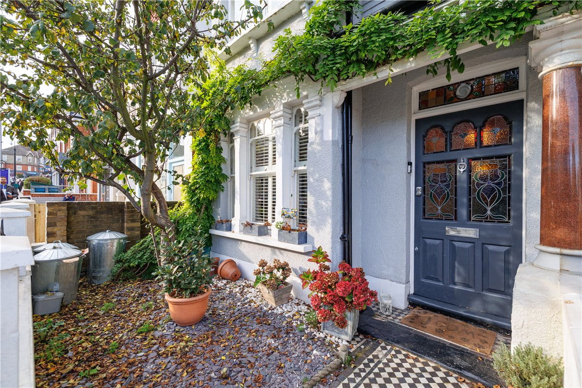 4 bedroom house, Replingham Road, London SW18 - Sold