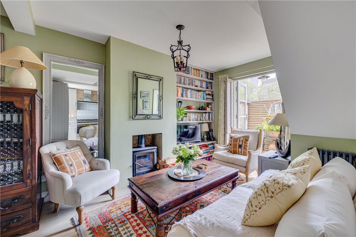2 bedroom flat, Trentham Street, London SW18 - Sold