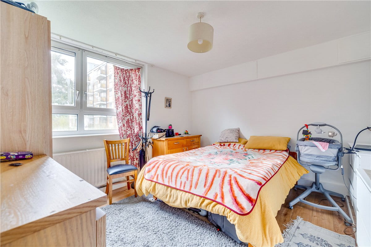 2 bedroom flat, Winterfold Close, London SW19 - Sold