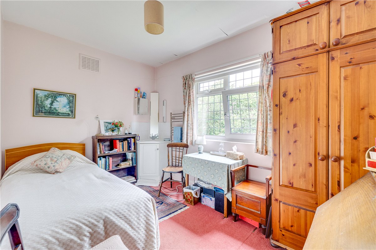 4 bedroom house, West Hill Road, London SW18 - Sold